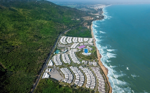 Oceanami Resort Beach Club & Villas